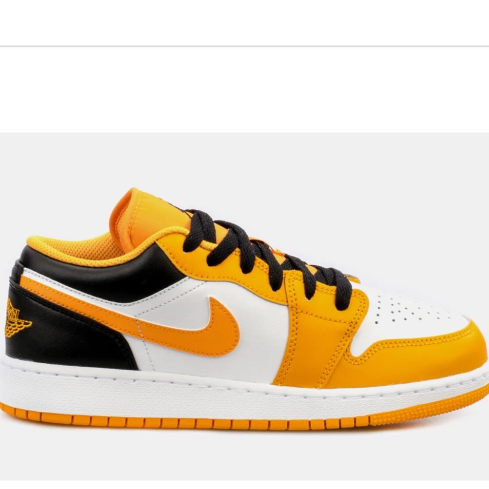 AIR JORDAN 1 LOW men’s UNIVERSITY GOLD Size 10